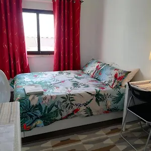 Anthony's Place Almada