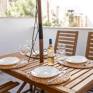 https://2-bed-2-bath-apartment-in-sliema.qawrahotelsmalta.org
