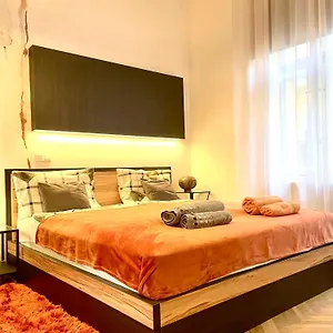 orange-pearl-apartments.inbudapesthotels.com/